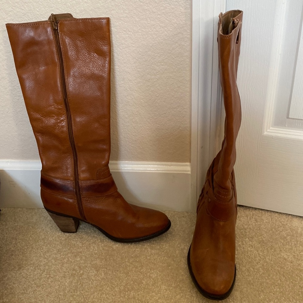 BX brown Emma boat 8.5